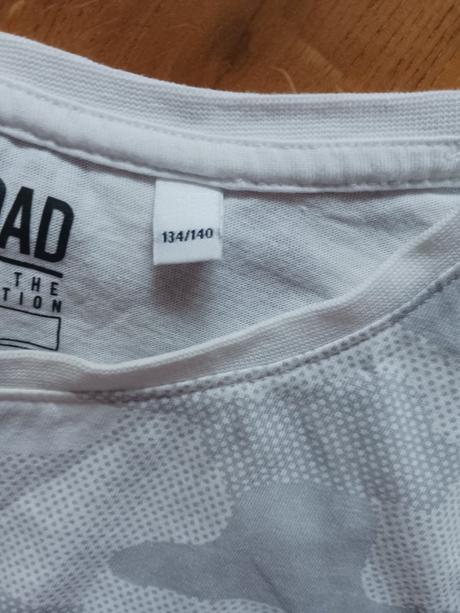 3x tílko playstation č.134/140, 134