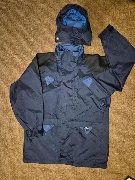 Chlapecká nepromokavá bunda trespass vel. 140, 140