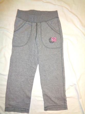 Pěkné šedé melírované tepláky, 128