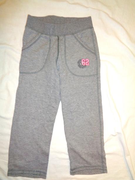 Pěkné šedé melírované tepláky, 128