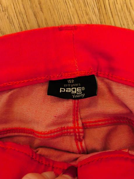 Červené džegíny 146/152, takko,152