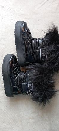 Sněhule zn."royal fashion" vel."30", 30