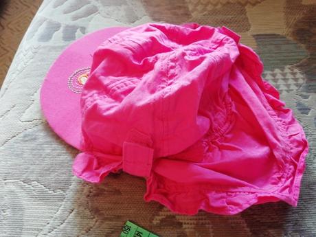 Pěkný klobouk s plachetkou 12-24měsícu nový, f&f,<50