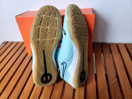 Sálové tenisky sportovní boty nike legend vel. 40, nike,40