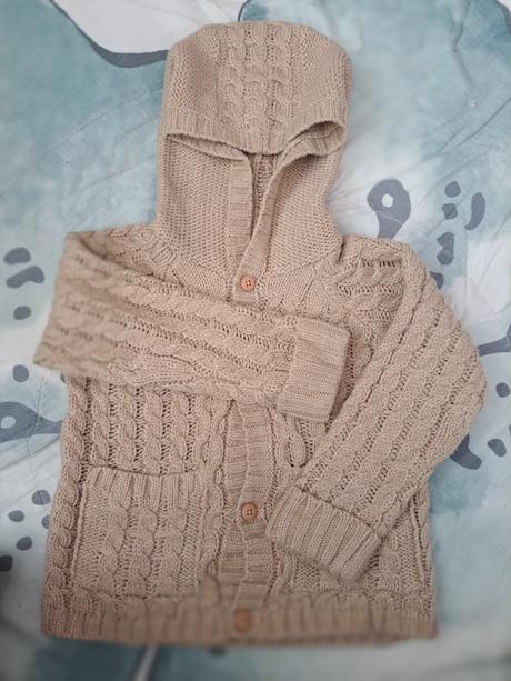 Svetr s kapucí, reserved,104