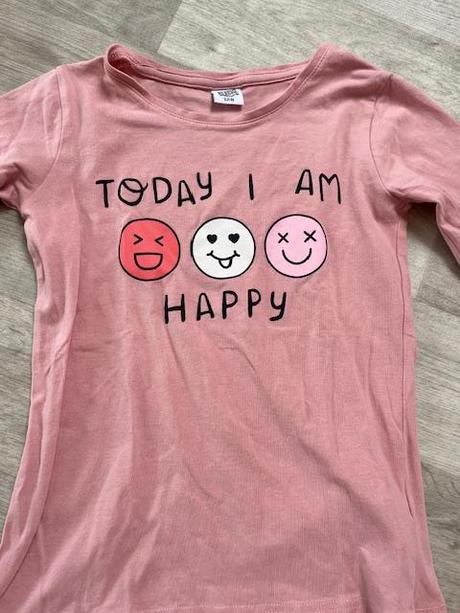 Triko smajlíci, 134