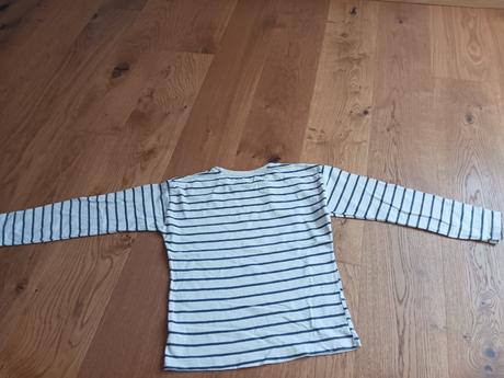 Triko reserved č.146, reserved,146