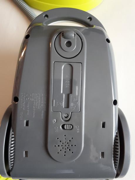 Dětský úklidový vozík s elektronickým vysavačem,