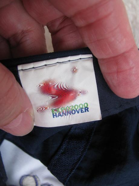 Tmavě modrá tenká kšiltovka, 140