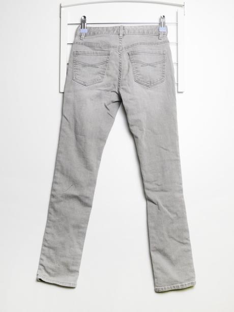 Šedé džíny, gap,134