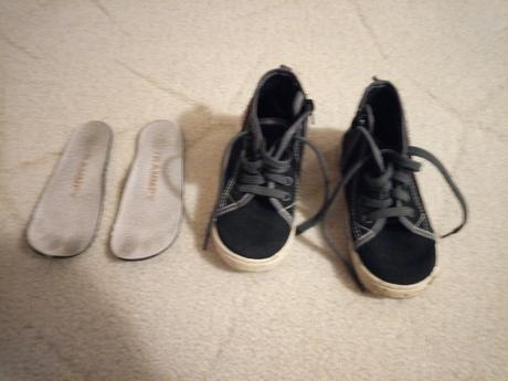 Kotníkové tenisky trampy, 26