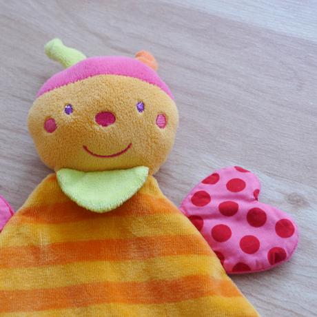 Plysova hracka pro miminka,