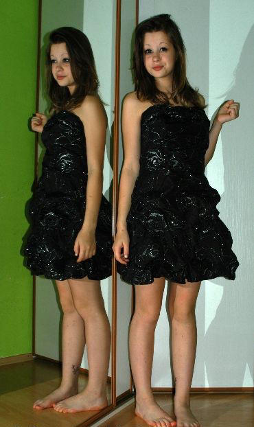 Společenské černostříbrné šaty s nabíranou sukní, 40