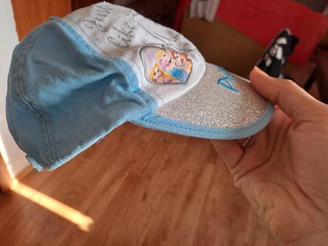 Dívčí letní kšiltovka disney, obvod cca od 51 cm, 110