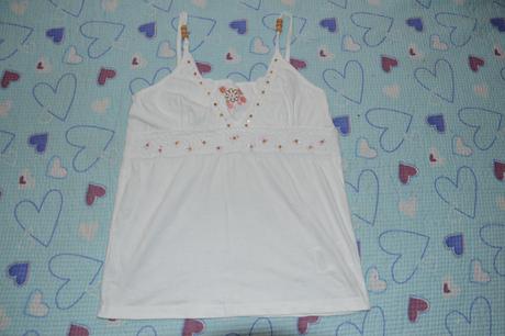 Bílé tílko s korálky a flitry, 164