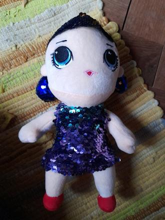 Lol třpytivá panenka z poutě s flitry, 