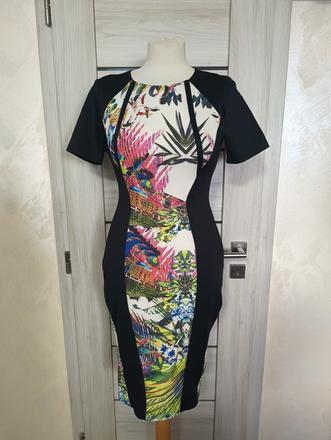 Elegantní, květované šaty ke kolenům., m