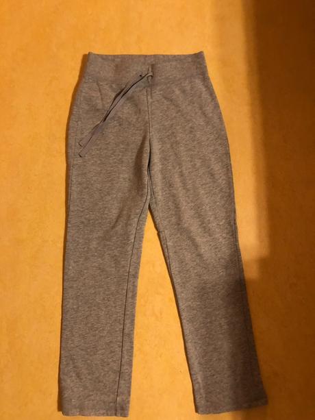 Kvalitní tepláky vel.140, old navy,140