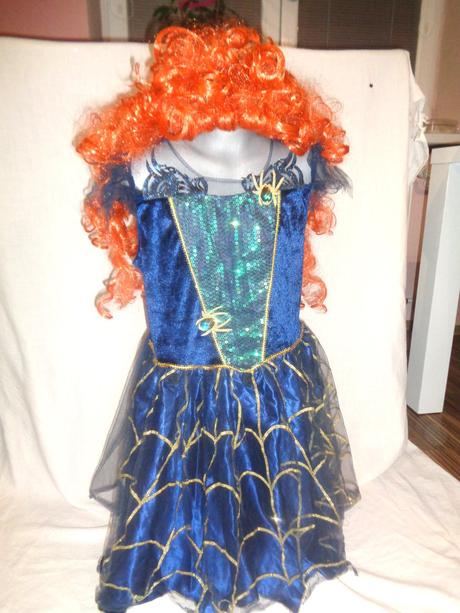 Karneval - královna helloween + paruka - 11-12 let,