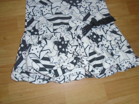 Šaty s balonovou sukní vel 140/146, 140