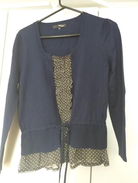 Svetřík s halenkou, 42