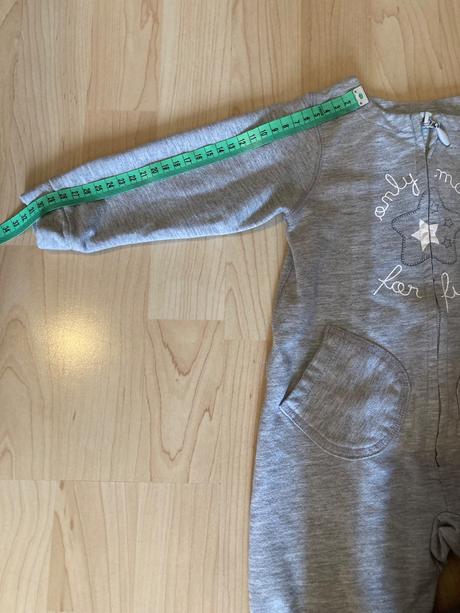 Tepláková kombinéza, 74