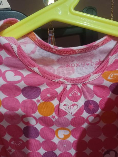 2krát puntíkaté body roxy + čepice roxy, roxy,80