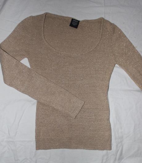 Vb164. pružný, zlatavý svetřík, vel.s , zn.sasch, s