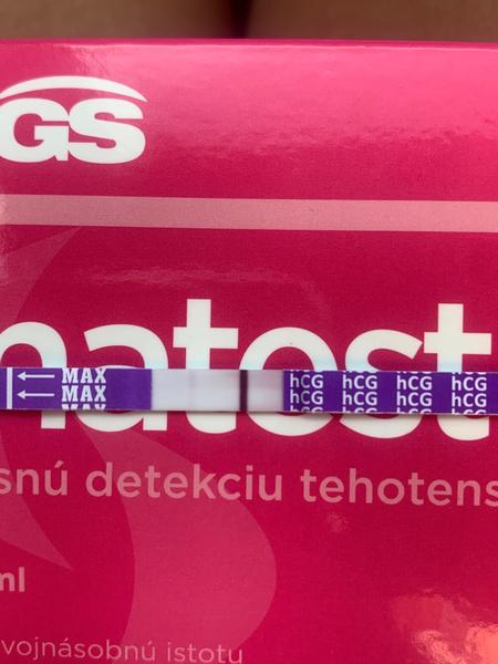 Slabá čárka na mamatestu. Může jít o ducha?