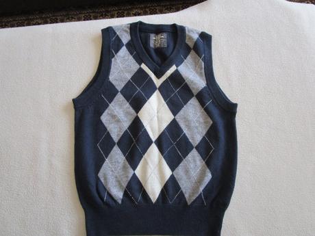 Jako nová, velmi pěkná slabší vesta h&m, vel. 116, h&m,116