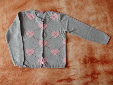 Šedý svetřík se srdíčky, dopodopo,122