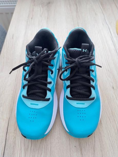 Boty, under armour,38