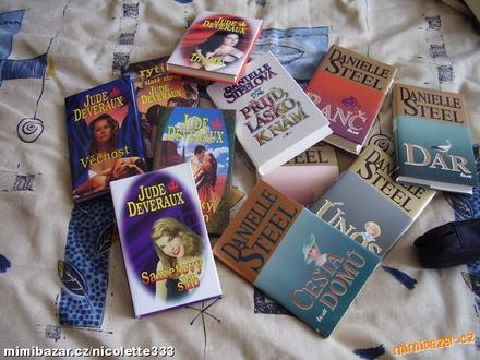 Knihy d. steel - cena za 1 ks 85 kč, 