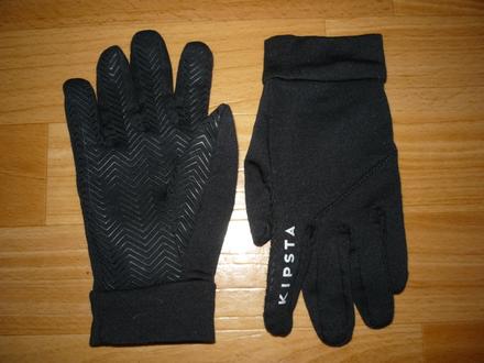 Fotbalové dětské rukavice keepdry kipsta vel 8-10, 134