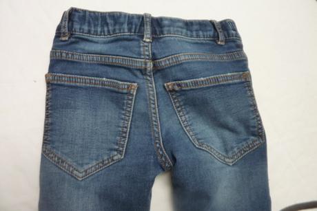 Džíny vel. 110 + svetr vel. 104 next, next,104