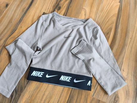 Sportovní crop top tričko nike xs/158, nike,158