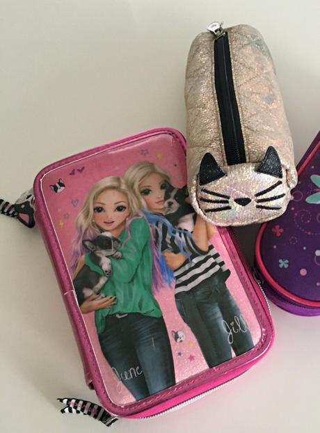 Školní pouzdra/penály s vybavením, 