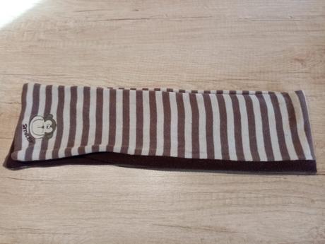 4x čepice, šála, 104