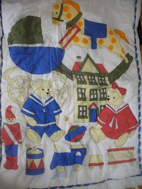 Podložka medvěd prošitá, 