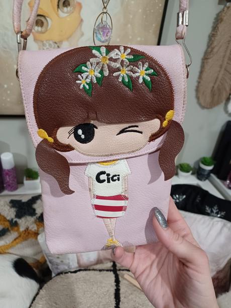 Malá kabelka crossbody, 