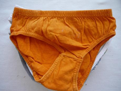 Chlapecké slipy, 98