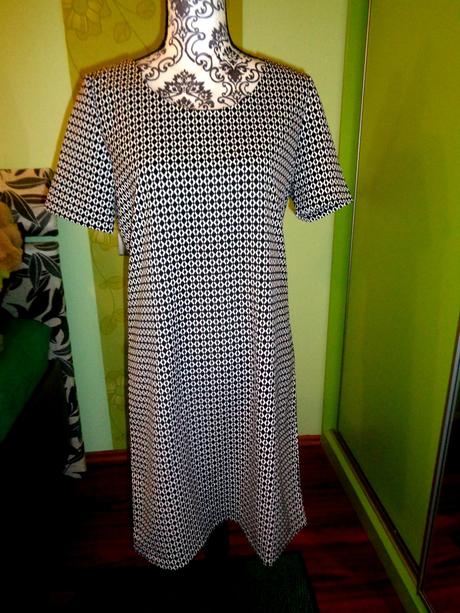Luxusní černobílé šaty, esmara,38