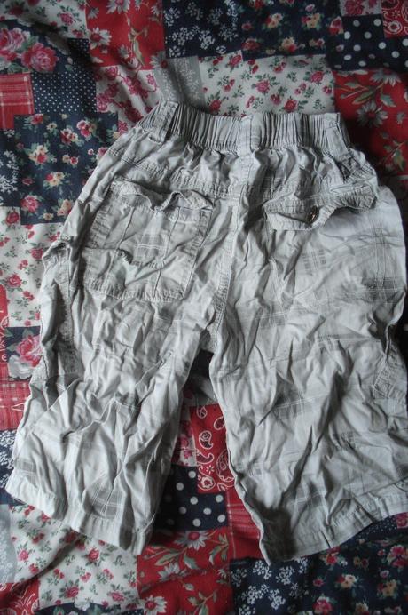 Tříčtvrtáky na lítačku, good children,110