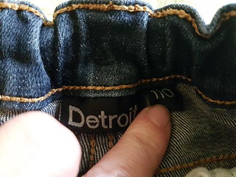 Dívčí úzké džíny na hubenou holcicku, 110