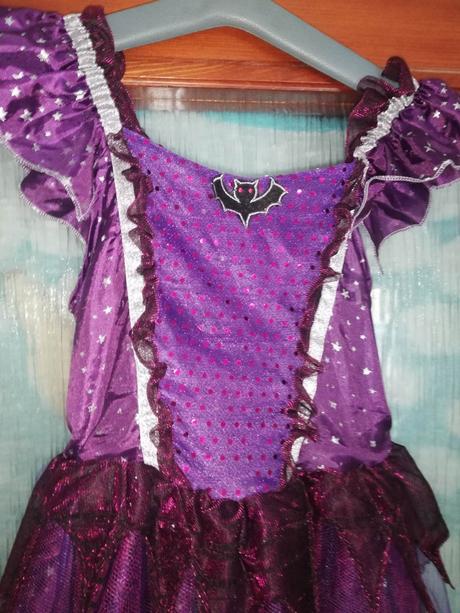 Netopýři šaty vel.140, 