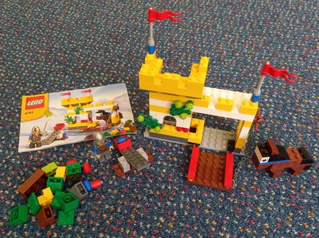 Lego - mix malých stavebnic, ceny v textu., 