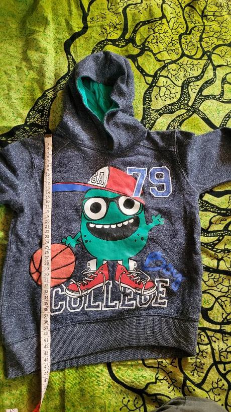 2 x mikina, kšandy a samozavazovací tkaničky, 122