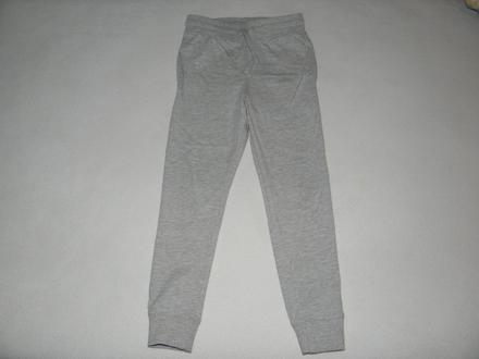 Šedé tepláky zn. h&m vel.128, h&m,128