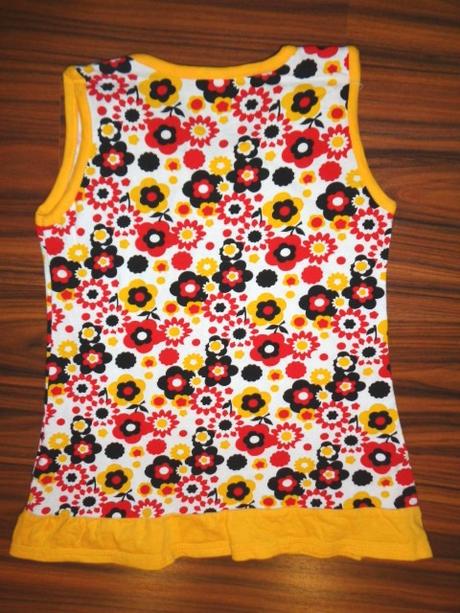 Nádherná květovaná tunika, 122