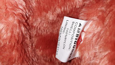 Zimní bunda lesklého vzhledu s kapucí, l